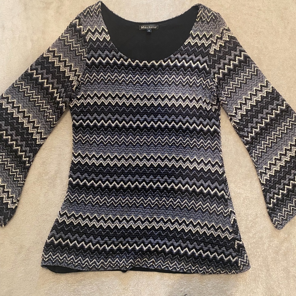 Mechant Black and Cream Patterned Knit Top